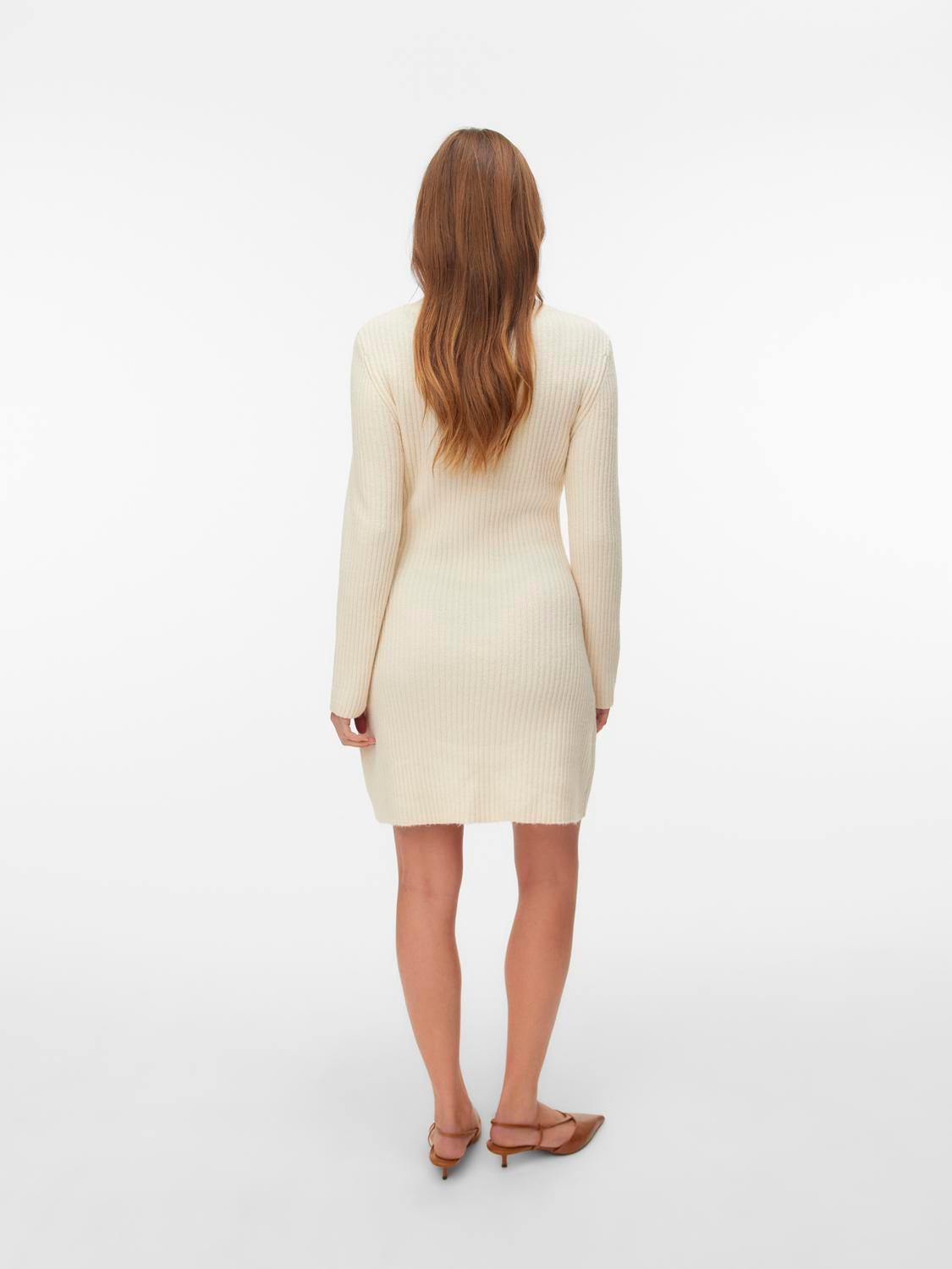 model_shot-back